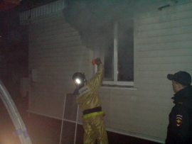 Огонь повредил кухню в доме в Шацке