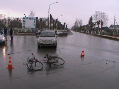 В Михайлове иномарка сбила велосипедиста