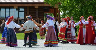 Фольклорные коллективы приглашают поучаствовать в фестивале «Красная горка в Константинове»