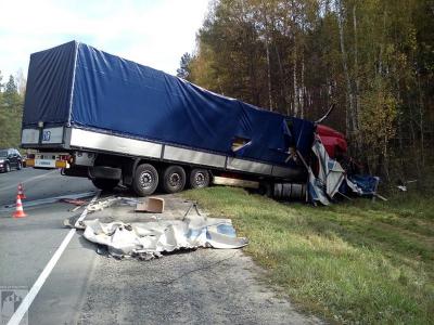 Польский дальнобойщик протаранил грузовик и легковушку близ Шацка