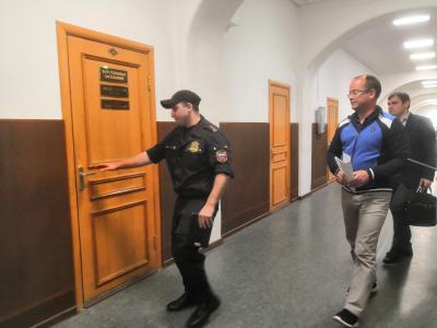 Сергея Карабасова содержали в ИВС с ранее судимым мужчиной