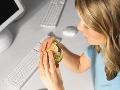 15% рязанцев, работающих в офисе, игнорируют обеденный перерыв
