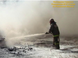 Пламя охватило здание на Ряжском шоссе 