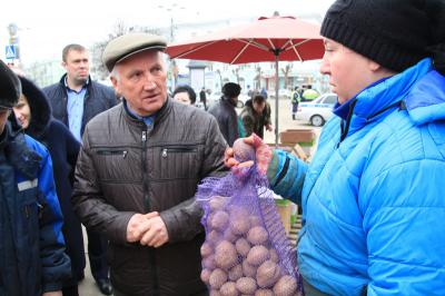 Шаукат Ахметов пообещал помочь рязанским фермерам дорогами