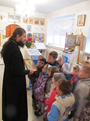 Дети из села Александрово побывали на звоннице местного храма