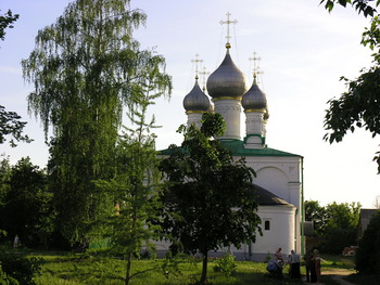 Архиепископ Рязанский и Касимовский Павел совершил всенощное бдение в Солотчинском женском монастыре