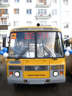 Сельские школы девяти районов Рязанской области получили новые автобусы