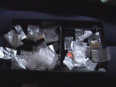 Рязанские наркополицейские изъяли почти 1,5 килограмма запрещённых веществ