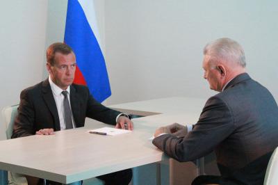 Дмитрий Медведев и Олег Ковалёв обсудили вопросы импортозамещения