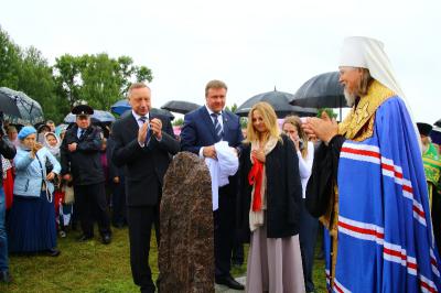 В Ласково заложили камень на месте будущего памятника Петру и Февронии