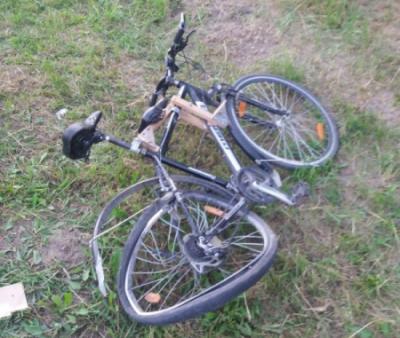 В Ермиши «девятка» сбила пожилого велосипедиста с юной пассажиркой