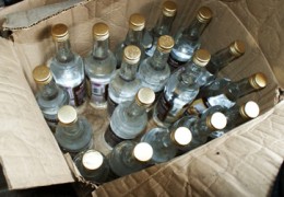 Более 100 литров нелегального алкоголя изъяли в Рязани