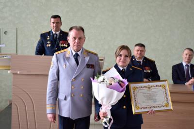 Директор ФСИН Аркадий Гостев наградил сотрудницу колонии-поселения в Рязанской области