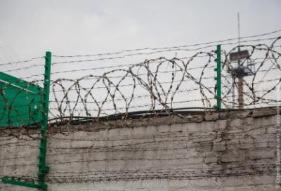 Заключённого рязанской ИК осудят за удар кулаком в лицо конвоира