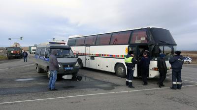 Рязанские гаишники поместили на спецстоянку неисправный автобус