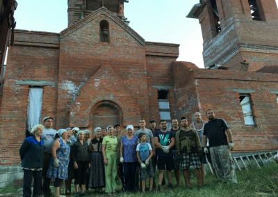 Прихожан строящегося храма в селе Дубровичи приглашают на субботник