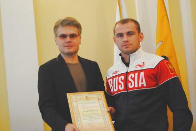 Олег Булеков наградил спортсменов-победителей международных соревнований