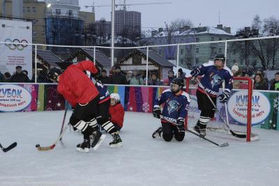 Рязанцев приглашают поболеть за участников Кубка главы администрации города по хоккею