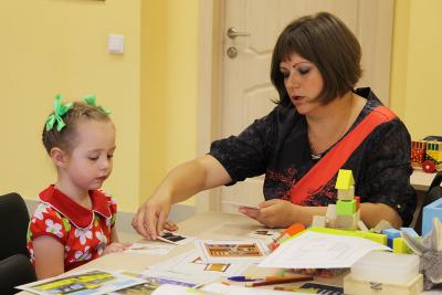 В рязанском центре «Новые горизонты» подобрать занятия поможет детский психолог