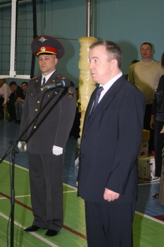 Начальник УВД по Рязанской области генерал-майор милиции Иван Перов и полковник Михаил Есаков.