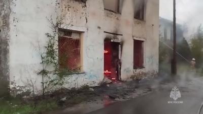 В Рязанской области произошёл крупный пожар на территории усадьбы Баташевых