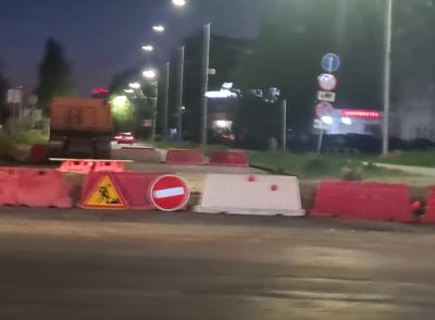 В Рязани отключили светофор на перекопанной дороге