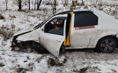 В Касимовском районе легковой автомобиль угодил в кювет