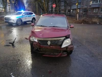 В ДТП на Московском шоссе в Рязани пострадали двое парней