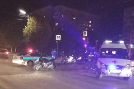 В Рязани на улице Бирюзова столкнулись два автомобиля и два мотоцикла