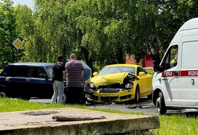 В ДТП в Новомичуринске пострадали водитель «семёрки» и два ребёнка
