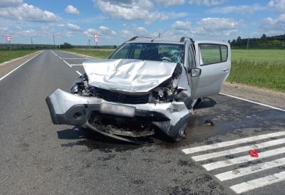 В Пителинском районе пострадал водитель Renault Sandero, врезавшийся в Renault Duster