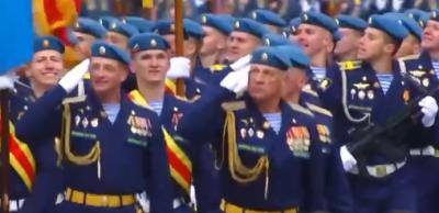 Рязанские десантники прошли по Красной площади в Москве