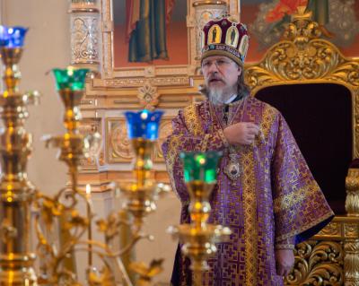 Митрополит Марк совершил литургию в Иоанно-Богословском монастыре