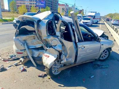 В серьёзном ДТП на Московском шоссе в Рязани пострадали двое взрослых и ребёнок