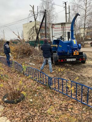 Шредер «Эко-Пронска» помогает убрать древесные отходы в Полянах