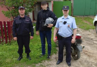 В Рязани патрульные задержали байкера без прав