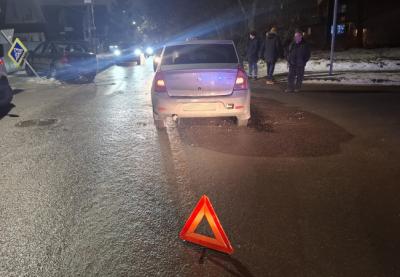 В Приокском столкнулись два Renault Logan, пострадали оба водителя