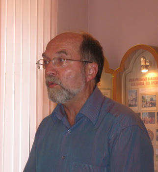 Михаил Громов