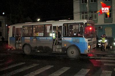 При столкновении автобуса и иномарки в Рязани пострадали три человека