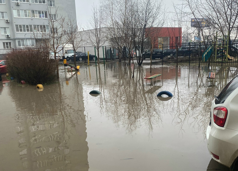 На Касимовском шоссе в Рязани двор ушёл под воду