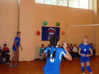 В Захаровской школе открыли новый спортзал