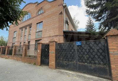 В Рязани выставили на продажу особняк с уникальными мозаиками