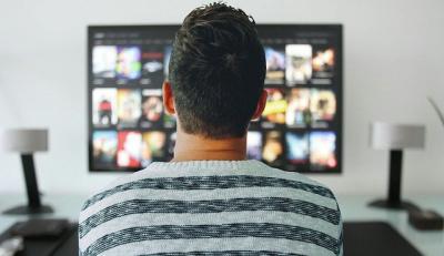 Россияне по итогам 2020 года стали на час больше ежедневно смотреть ТВ