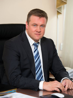 Николай Любимов поздравил работников сферы торговли Рязанской области