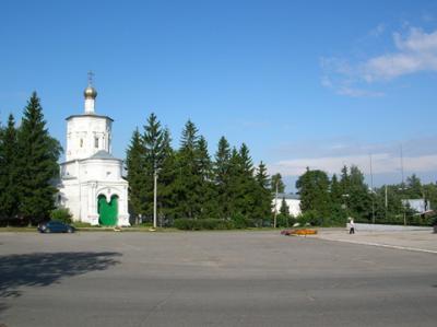 Определена организация для ремонта площади Монастырской в Солотче