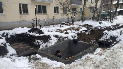 Работы по перекладке сетей на улице Типанова в Рязани продолжаются