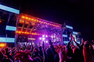 «Дикая Мята» построила глэмпинг и объявила ключевых артистов второго уик-энда