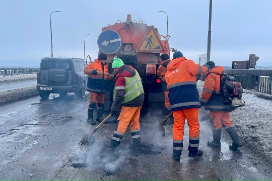 АО «Рязаньавтодор» проводит ремонт дорожного полотна в Рязани по современным технологиям