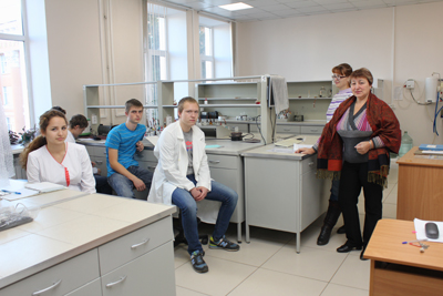 Более шестидесяти рязанских школьников начали обучение в «Роснефть — Школа химика».