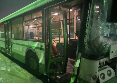 В серьёзном ДТП с автобусом на выезде из Канищево пострадала девушка
